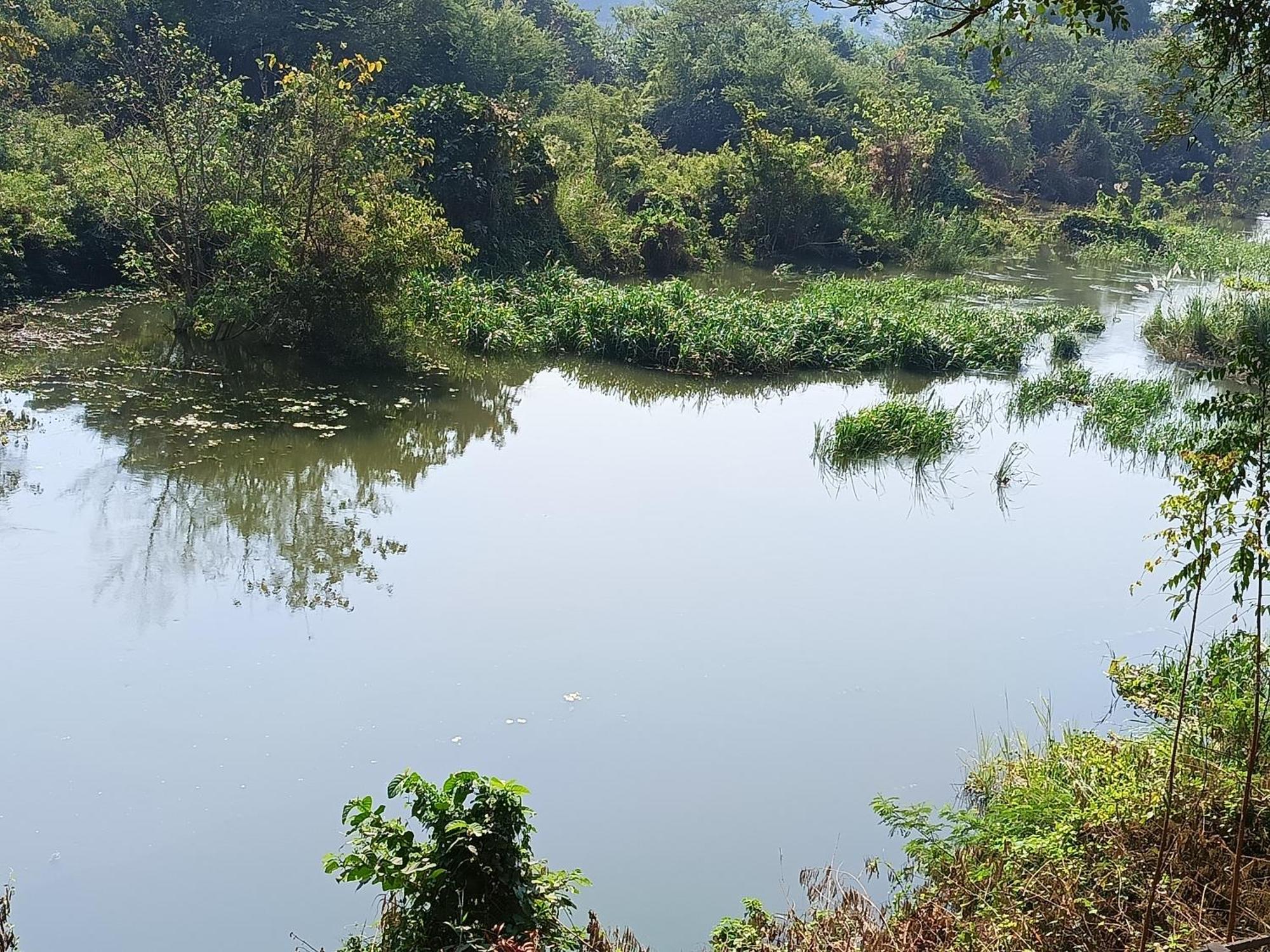 บุษราคัม รีสอร์ท กาญจนบุรี ภายนอก รูปภาพ