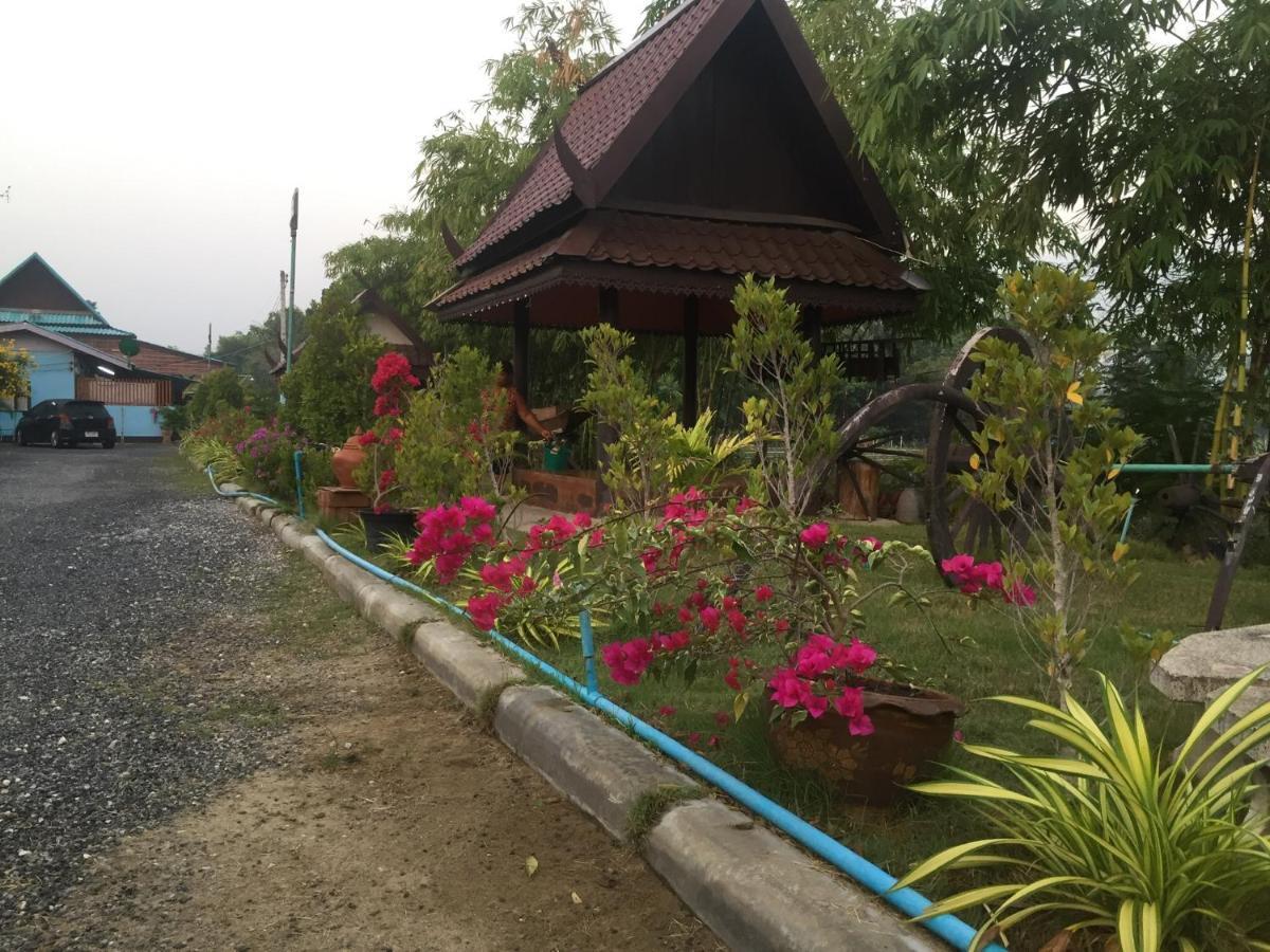 บุษราคัม รีสอร์ท กาญจนบุรี ภายนอก รูปภาพ